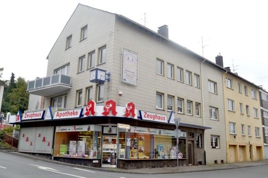 EkoPa Immobilien -  Zentral gelegenes und solides Wohn- und Geschäftshaus in Wuppertal - Barmen